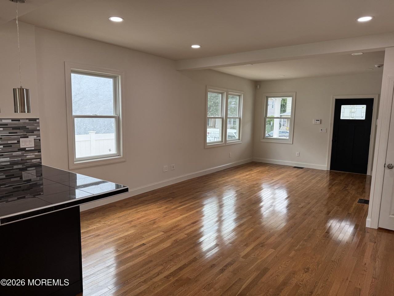 13 Locust Ave - Photo 7 of 21