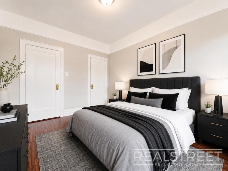 693 E New York Ave #2R - Photo 7 of 9