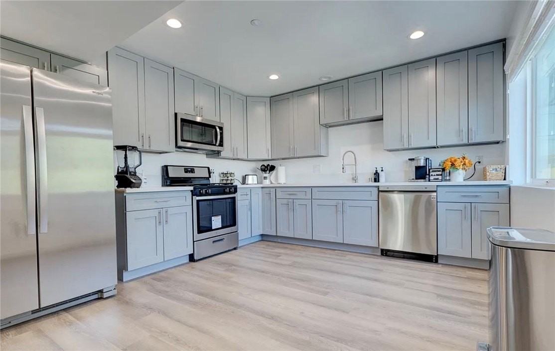 1877 W 20th St #1885-1-2 - Photo 2 of 26