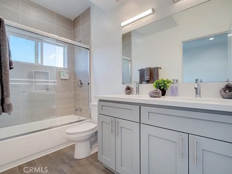 1877 W 20th St #1885-1-2 - Photo 3 of 26
