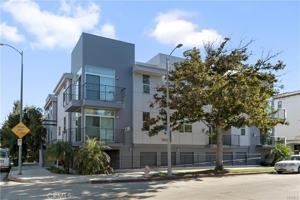 featured image of 12908 Bloomfield St #103