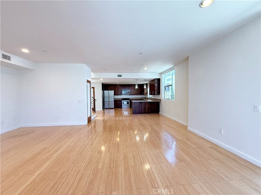 12908 Bloomfield St #103 - Photo 5 of 24