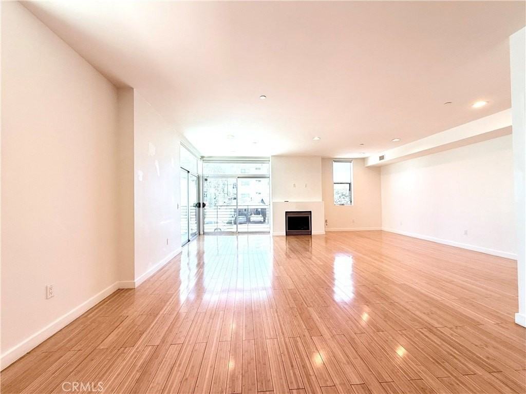12908 Bloomfield St #103 - Photo 6 of 24
