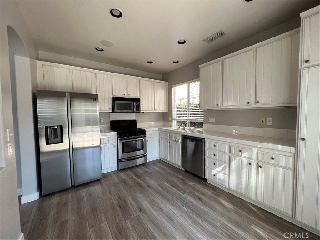 186 Cherrybrook Ln - Photo 2 of 22