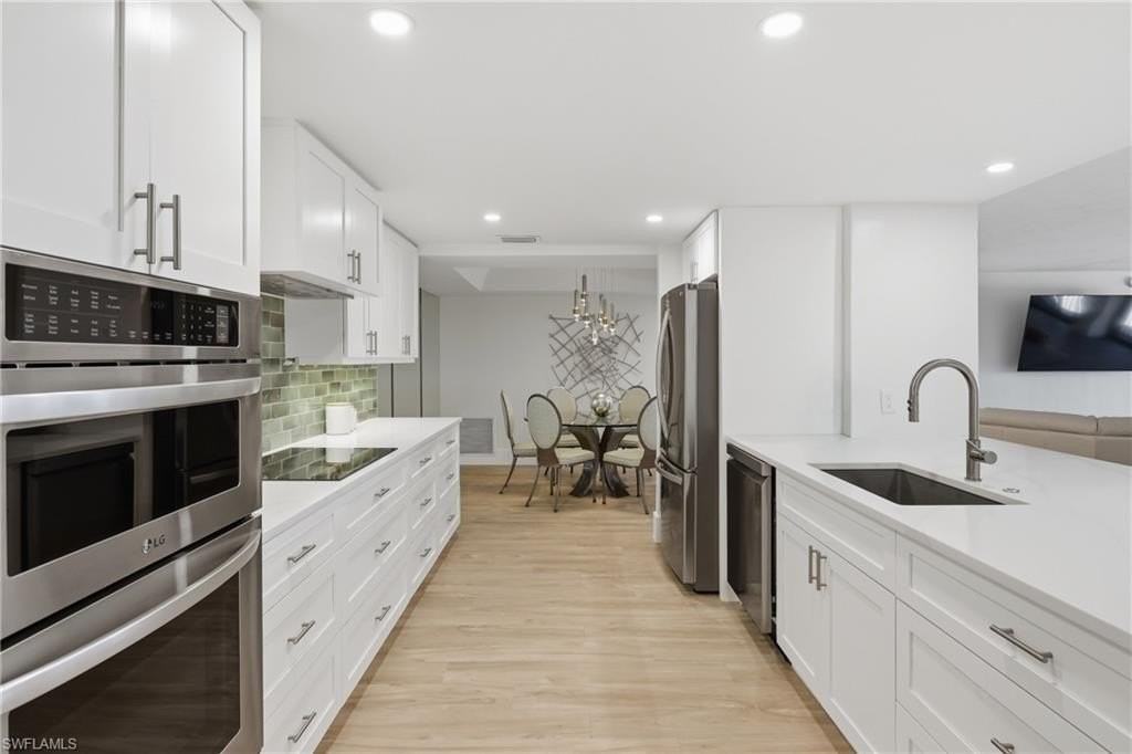 5601 Turtle Bay Dr #302 - Photo 2 of 38