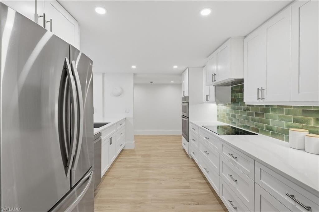 5601 Turtle Bay Dr #302 - Photo 6 of 38