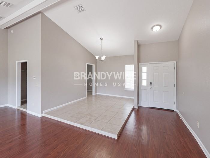 3363 Hampstead Dr - Photo 6 of 25