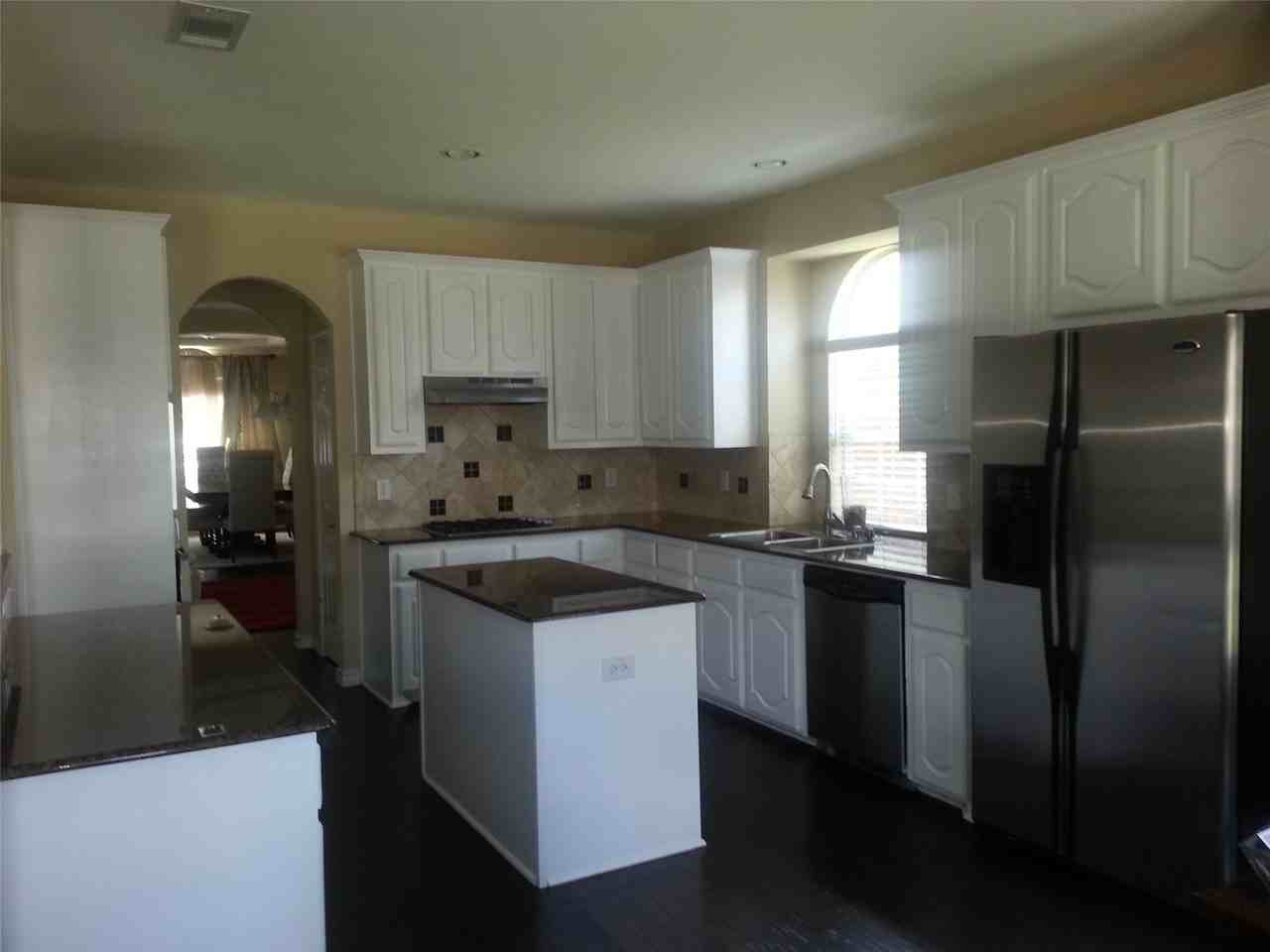 107 Pinedale Dr - Photo 7 of 20