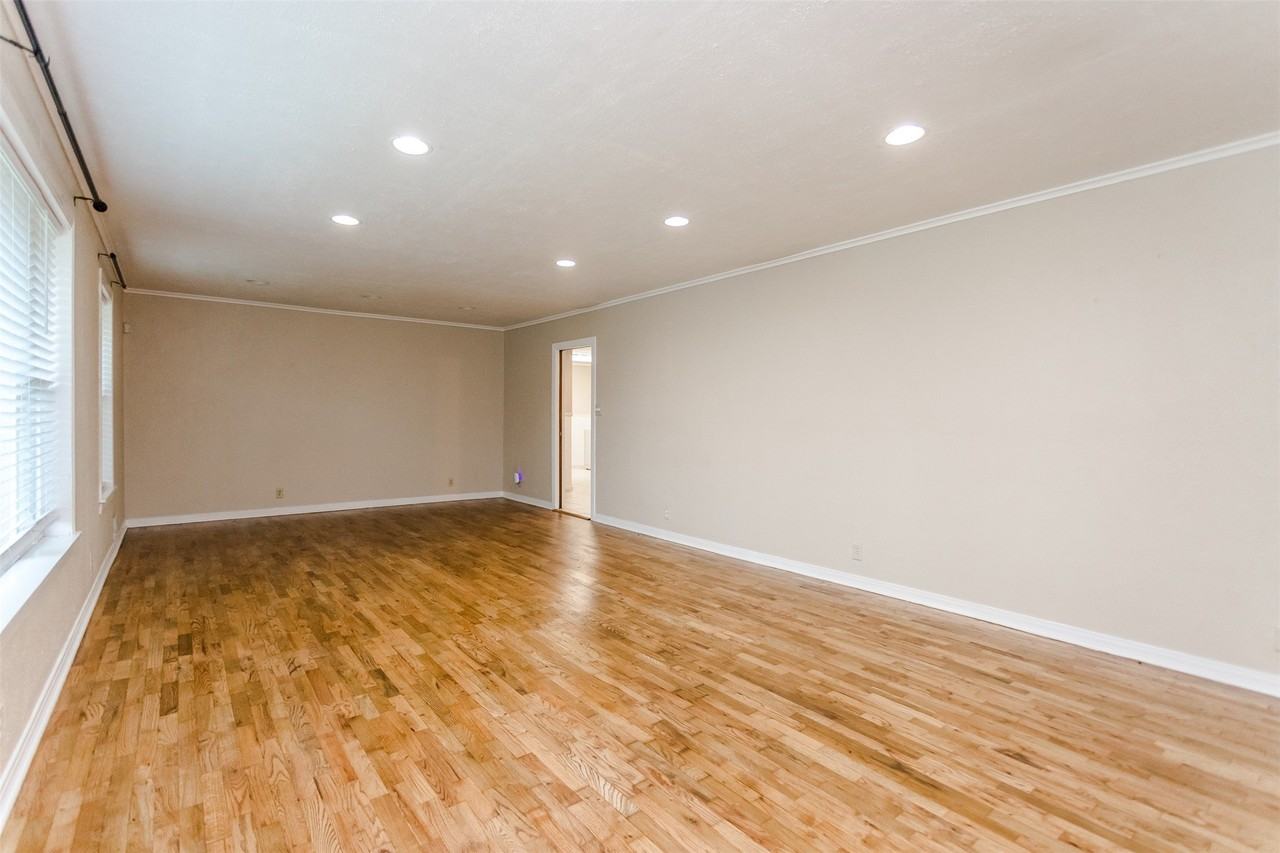 4808 Terrace Trl - Photo 4 of 27