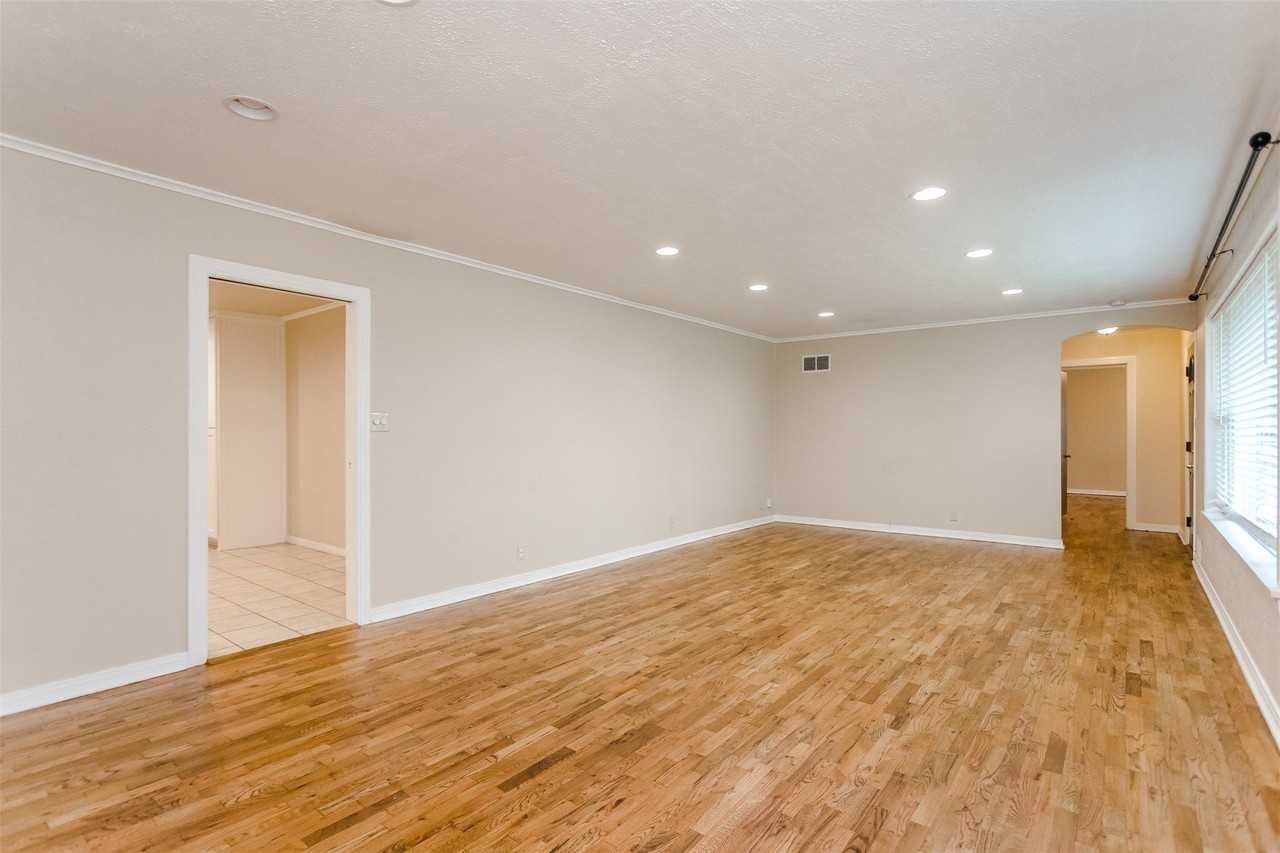 4808 Terrace Trl - Photo 6 of 27