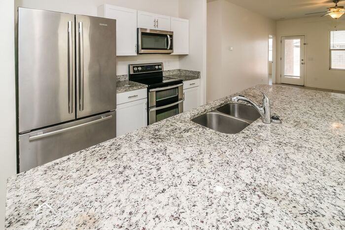 35494 W San Capistrano Ave - Photo 3 of 18