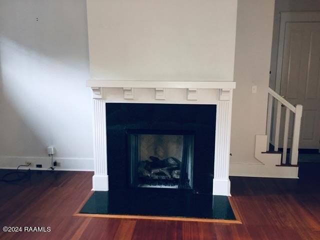 307 Founders St - Photo 5 of 15