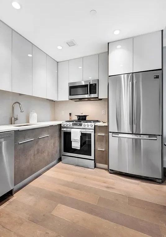 227 Lexington Ave #501 - Photo 4 of 6