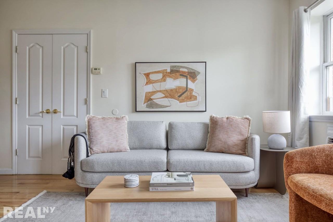 Warren St #503 - Photo 3 of 11