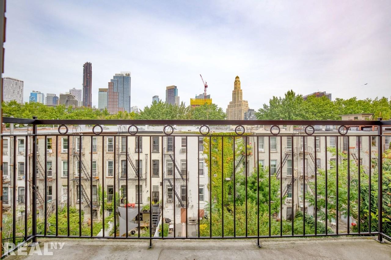 Warren St #503 - Photo 7 of 11