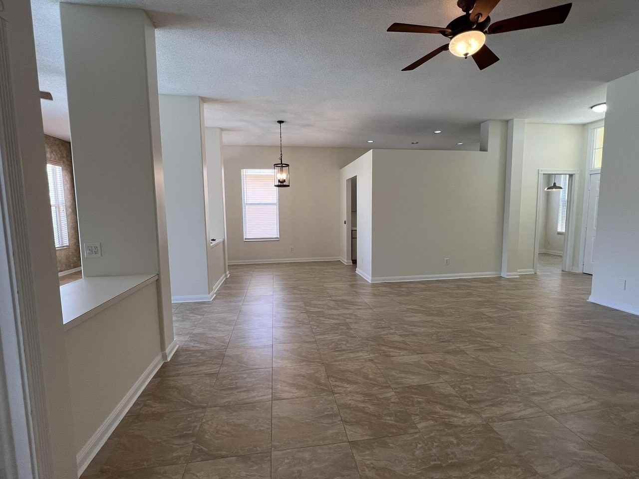 244 Hampton Pl - Photo 7 of 31