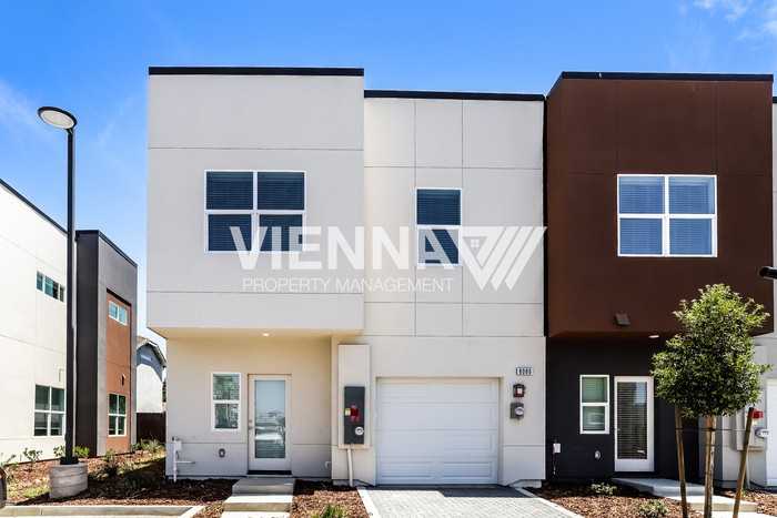 8080 Quiet Knolls Dr - Photo 3 of 16