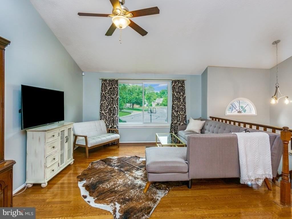 3827 Dittany Ct - Photo 3 of 35