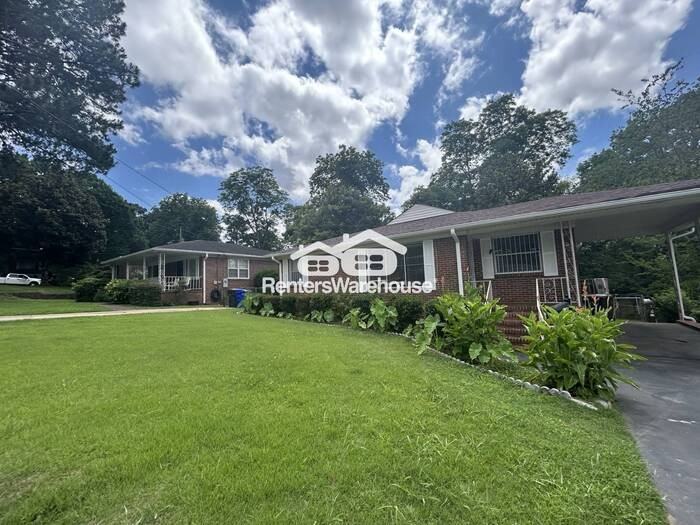 940 Center Way Sw - Photo 2 of 16