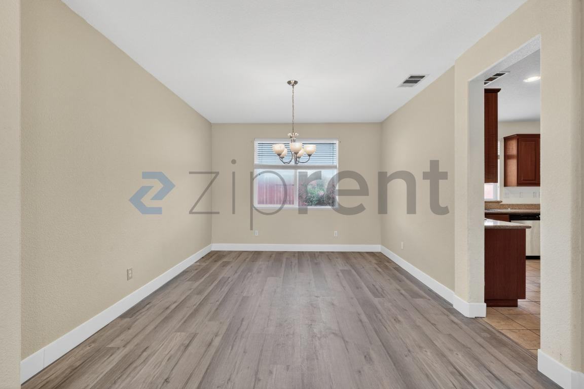 26 Escher Cir - Photo 6 of 35