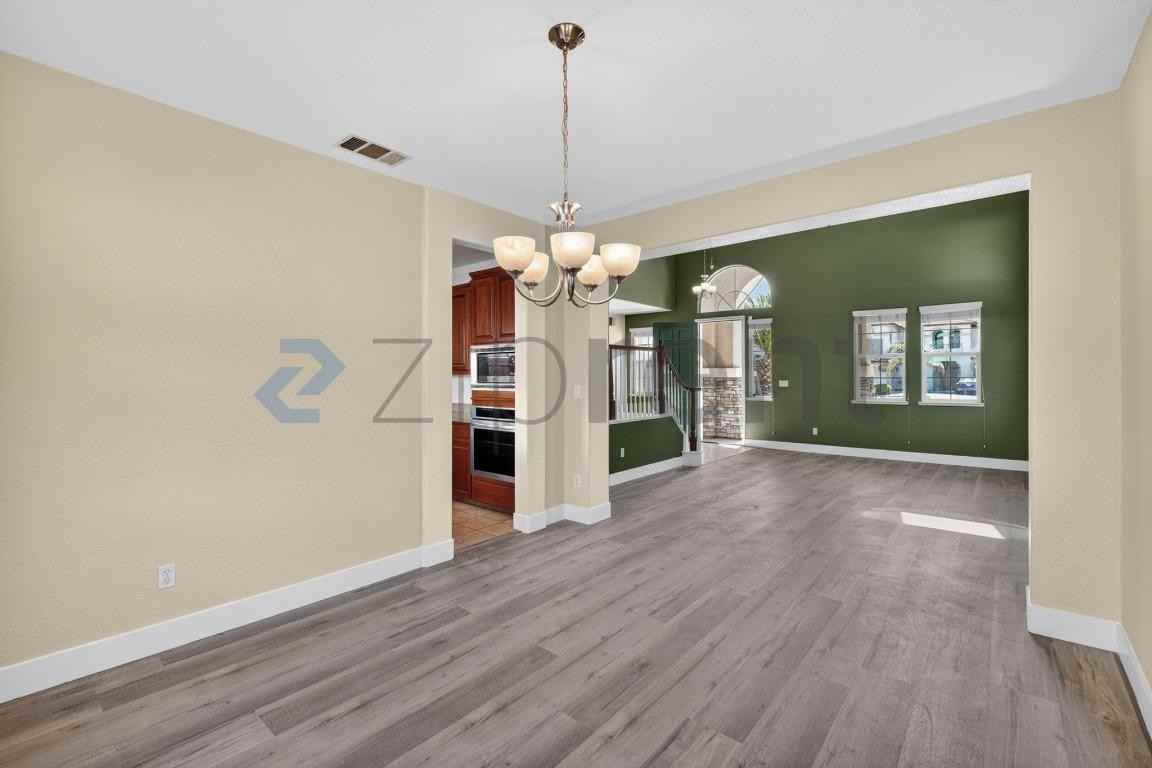 26 Escher Cir - Photo 7 of 35