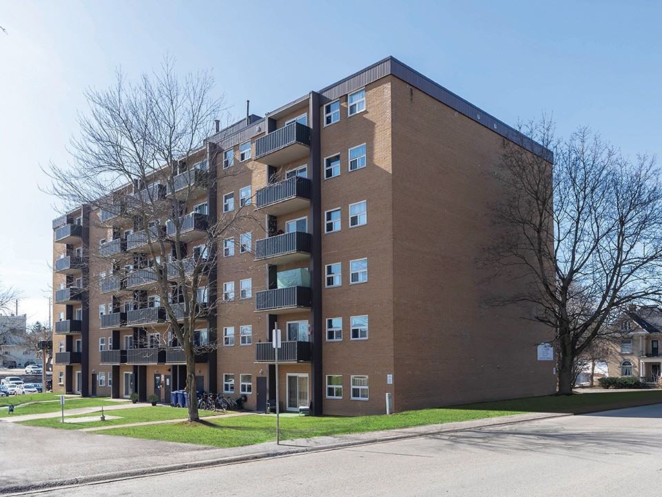 Hanover Tower Apartments - Photo 2 of 24