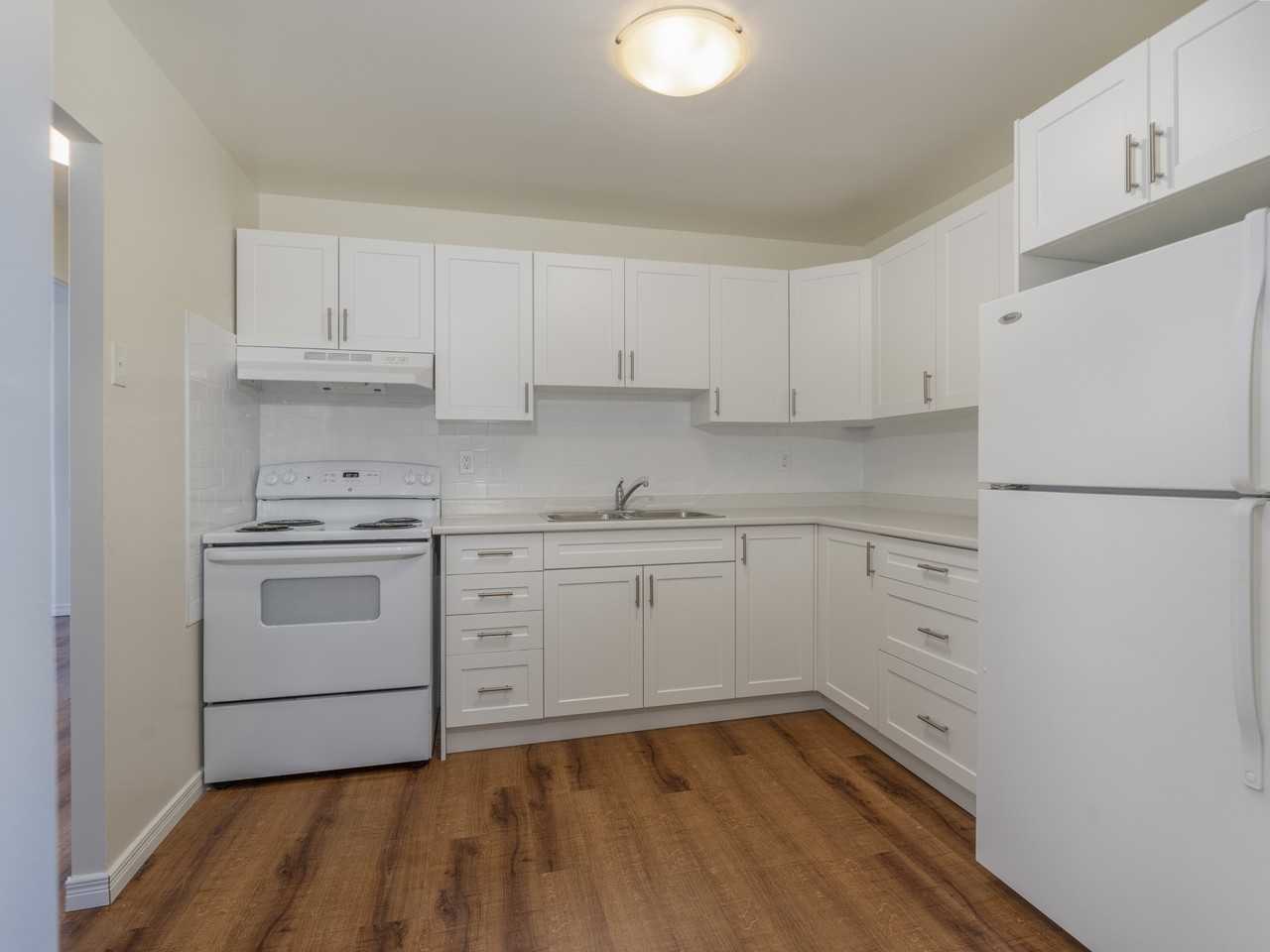 Hanover Tower Apartments - Photo 7 of 24