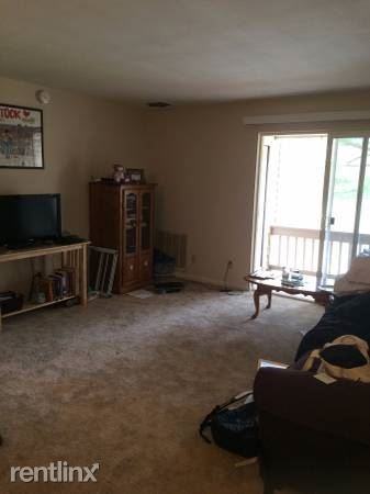 114 Foxwood Dr - Photo 2 of 20