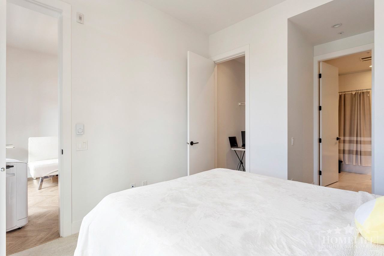 13929 105 Blvd - Photo 4 of 14
