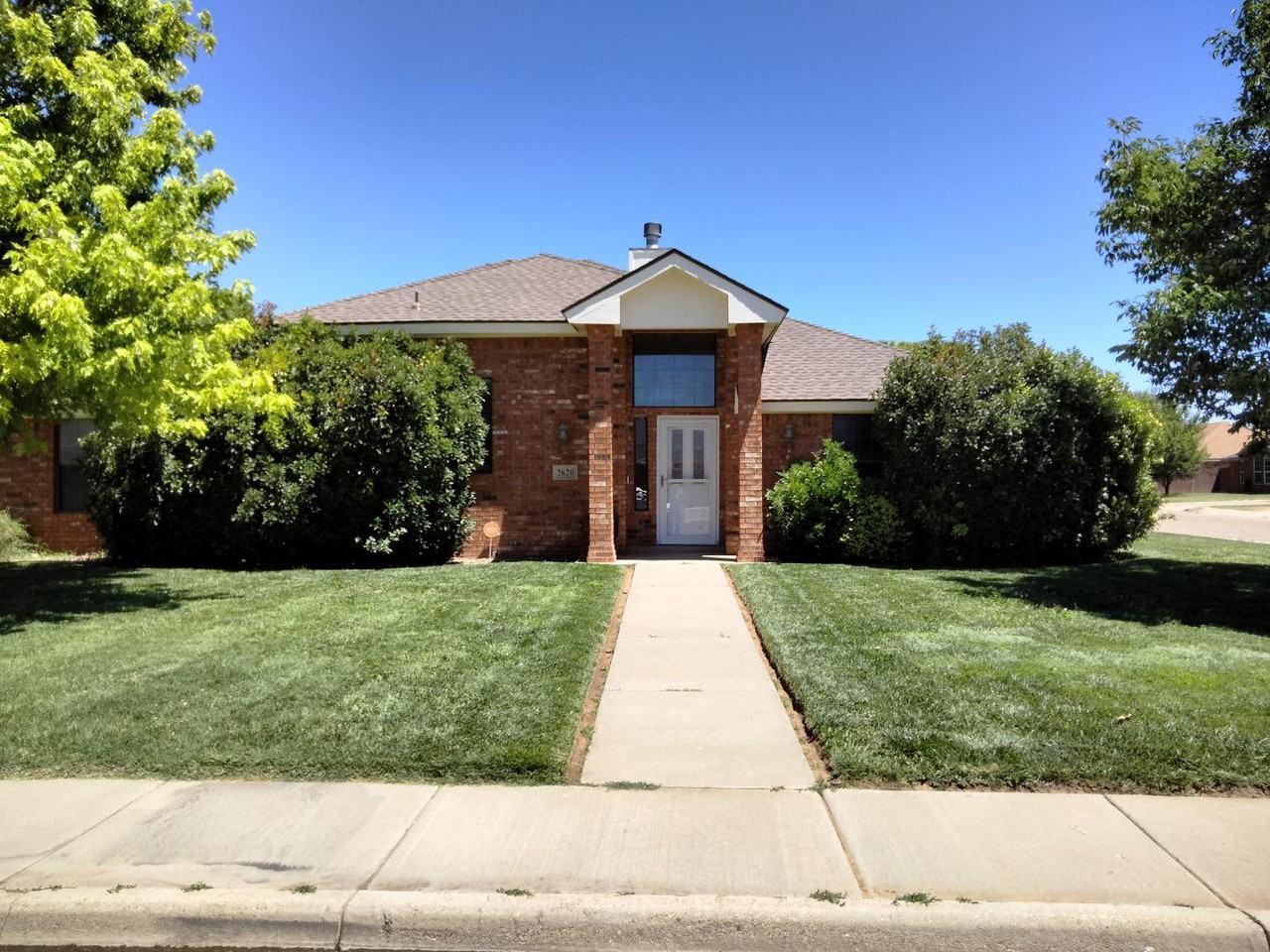 2620 Fred Daugherty Ave - Photo 2 of 15