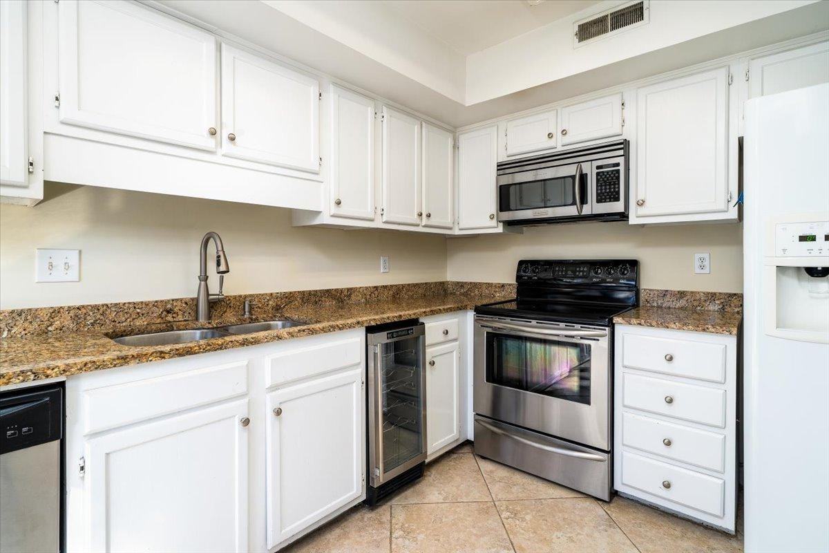 1206 Ventura Pl - Photo 7 of 11