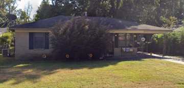 featured image of 1704 Bradley St