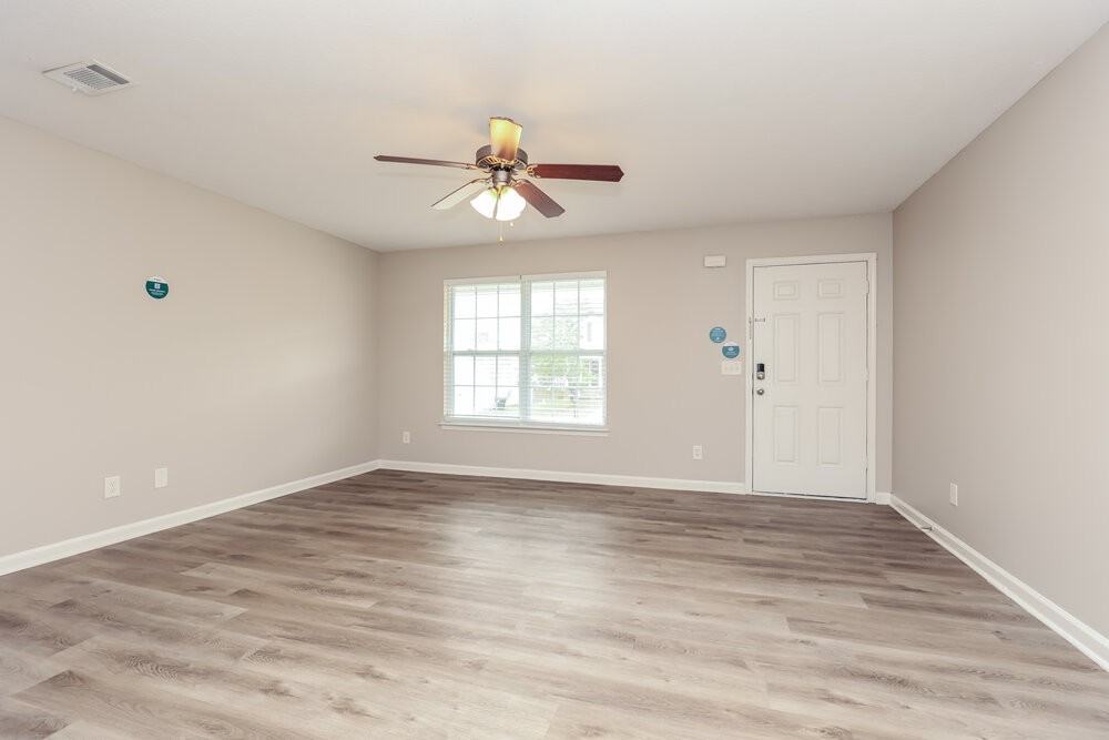 329 Sarna Dr - Photo 4 of 17