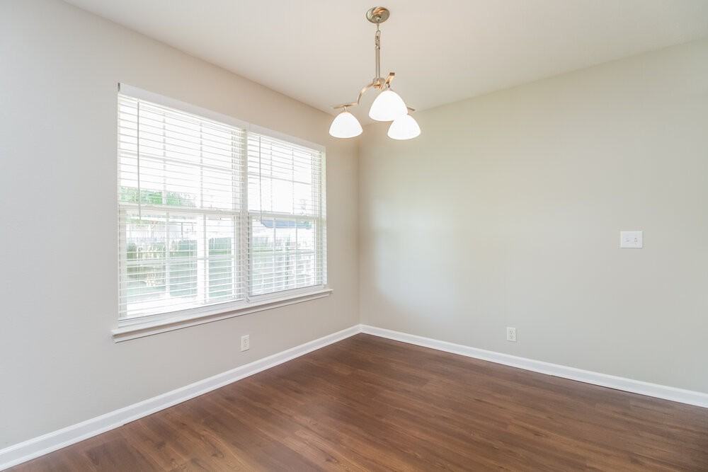 1609 London Gardens Ct - Photo 5 of 19