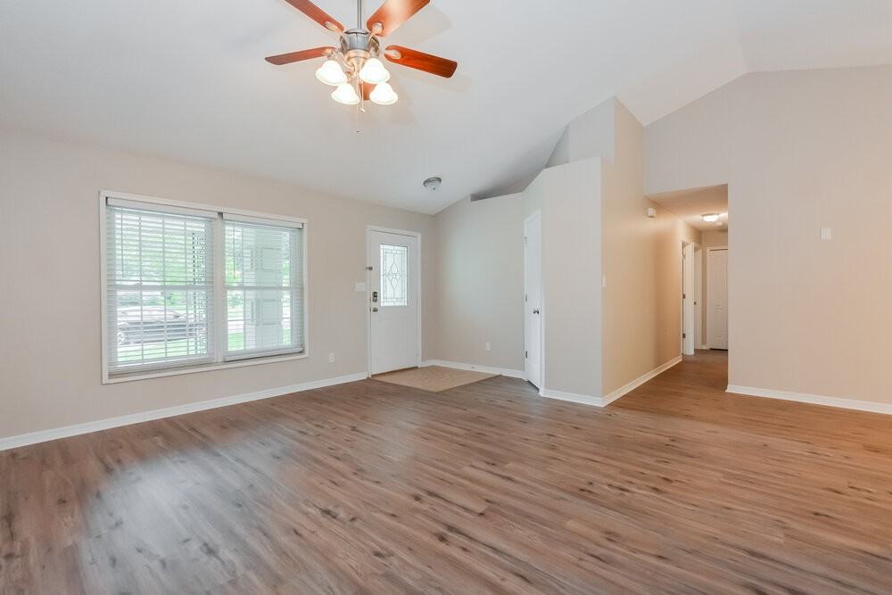 2701 Bolton Bnd - Photo 4 of 16