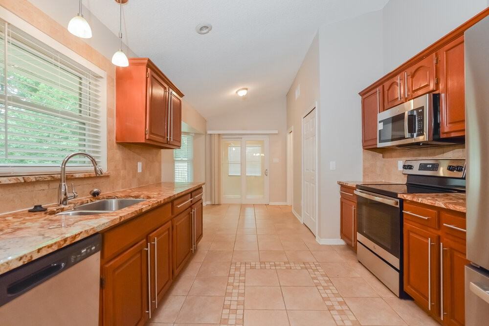 2701 Bolton Bnd - Photo 7 of 16