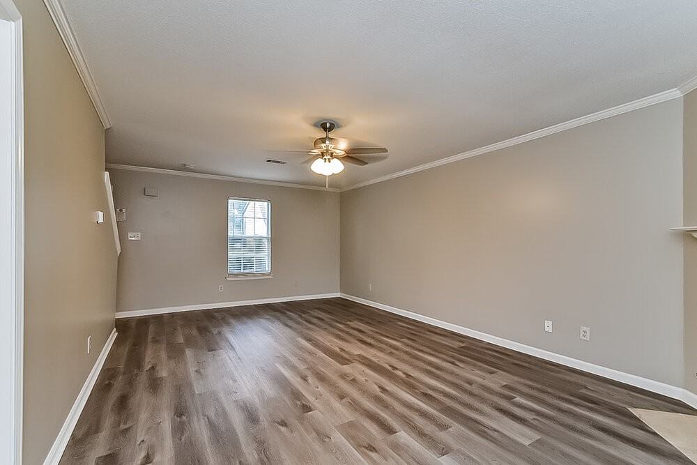 8419 Duval Ave - Photo 5 of 17
