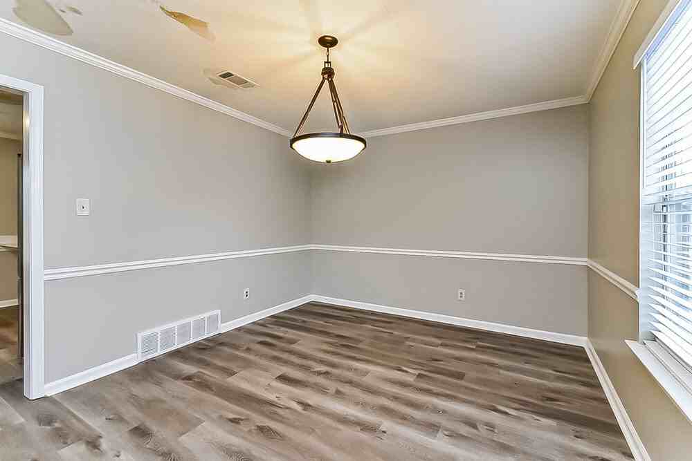 8419 Duval Ave - Photo 6 of 17