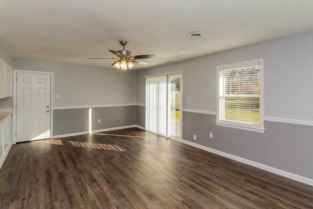 5691 Briarwood Dr - Photo 3 of 16