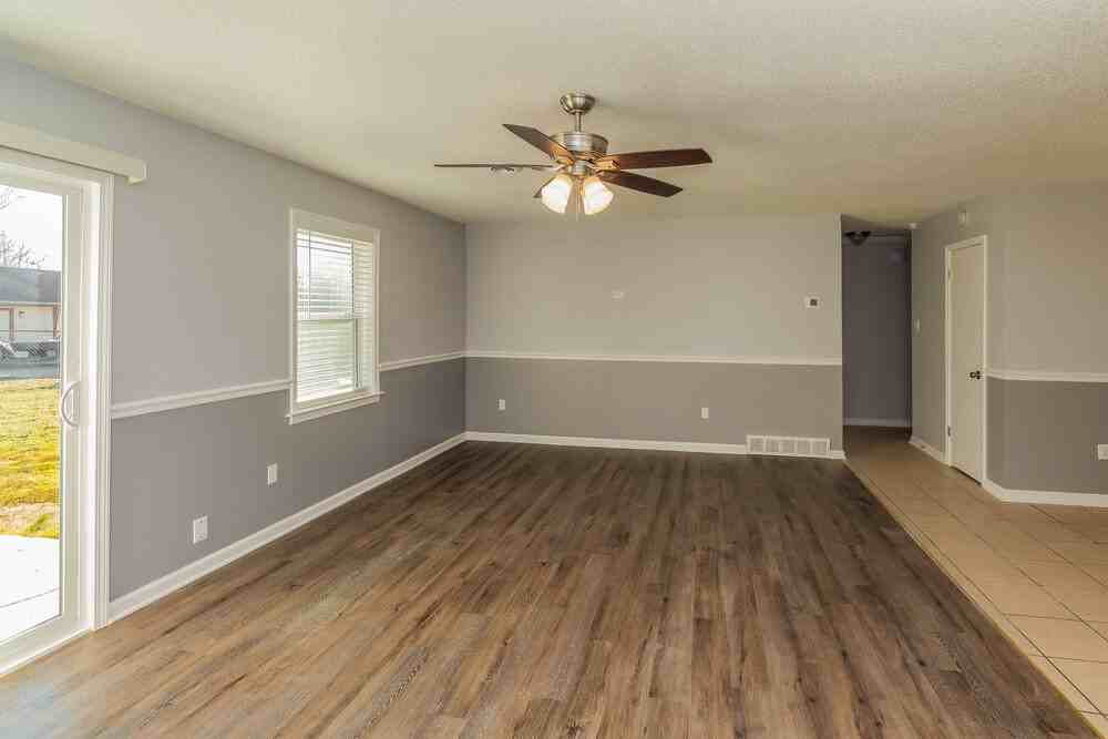 5691 Briarwood Dr - Photo 4 of 16