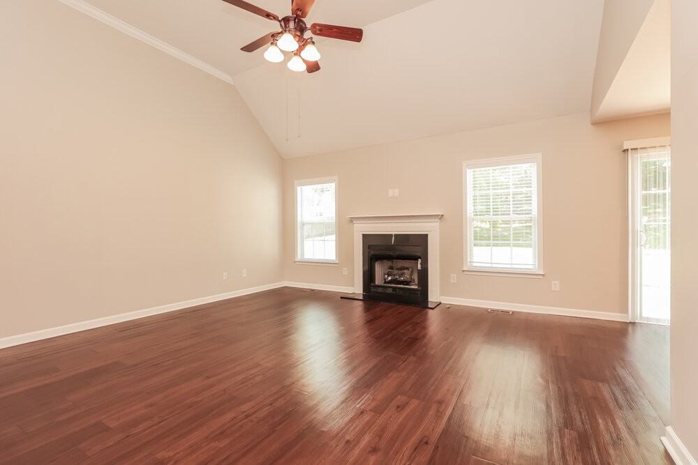 4028 Kristen St - Photo 4 of 17