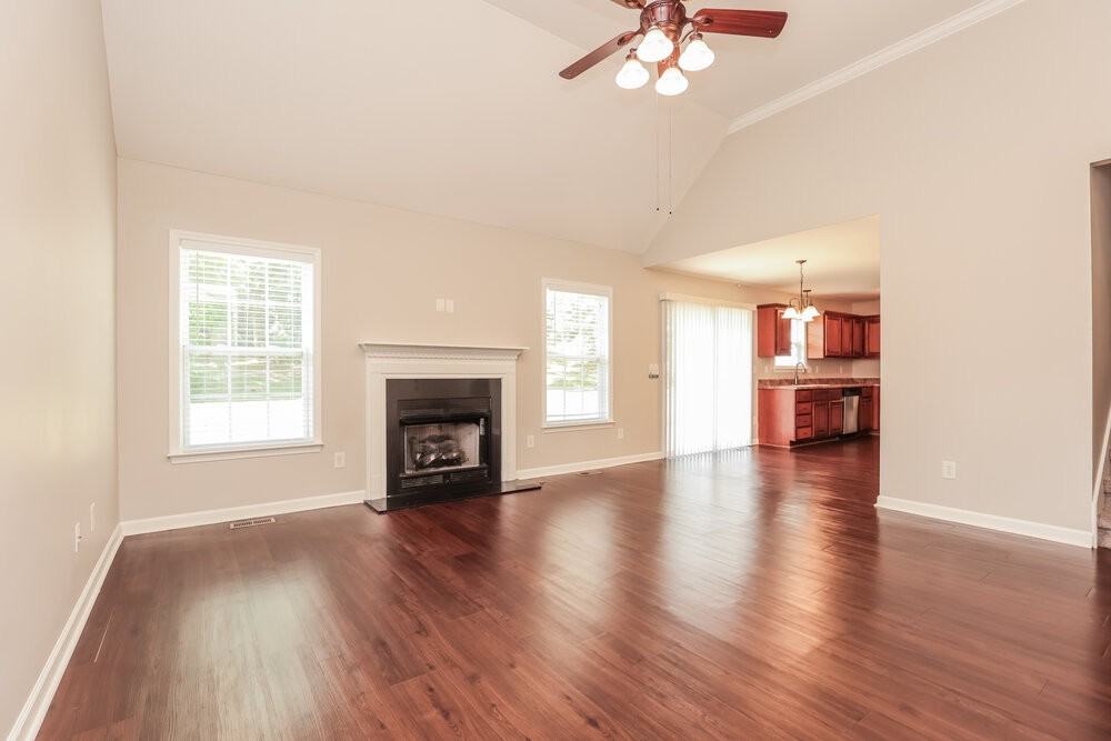 4028 Kristen St - Photo 5 of 17