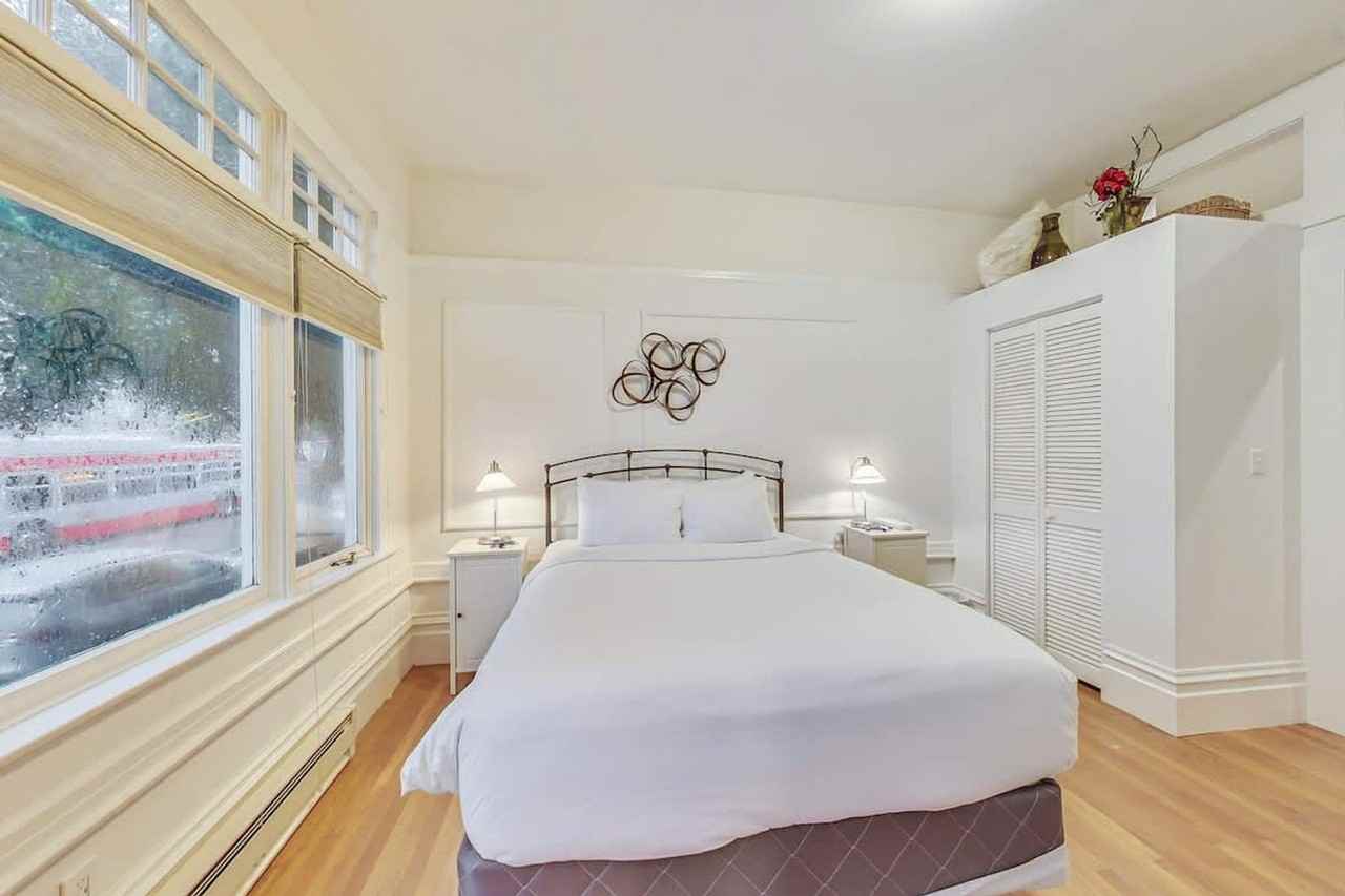 2474 Washington St #1569494P - Photo 7 of 21