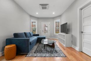 47 Sumner St - Photo 1 of 1