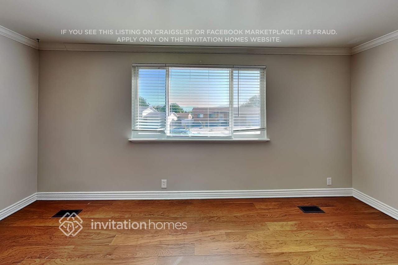 5262 S Skeeswood Dr - Photo 4 of 20