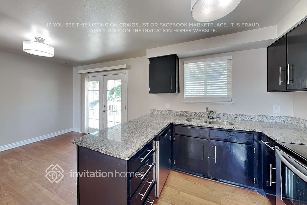5262 S Skeeswood Dr - Photo 6 of 20