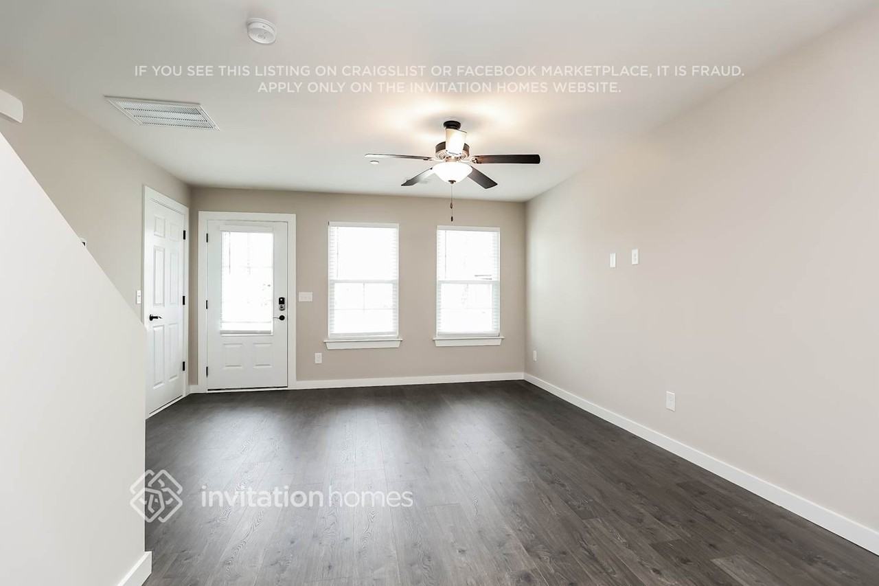 202 Emmett Dr - Photo 4 of 18
