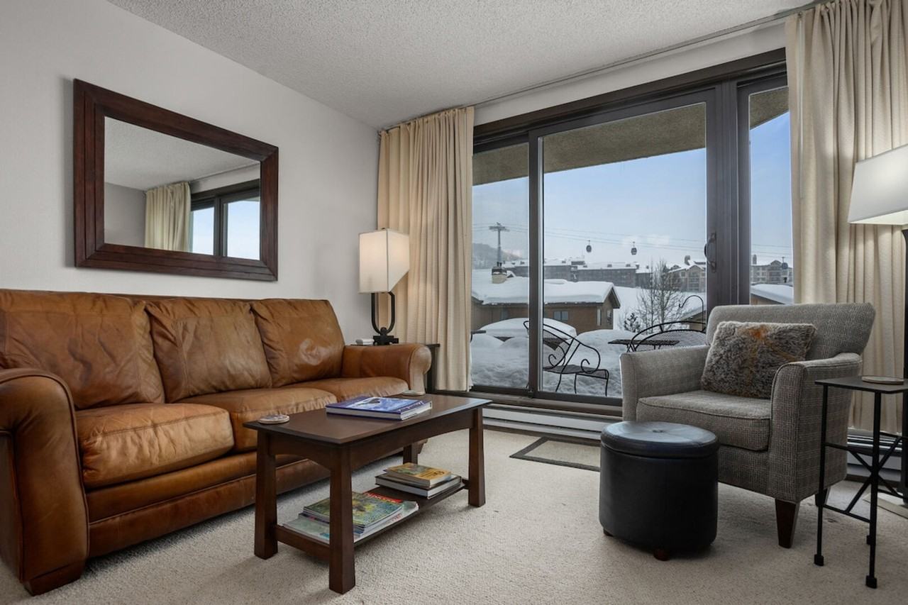 2045 Ski Time Square Dr #1564268P - Photo 7 of 50