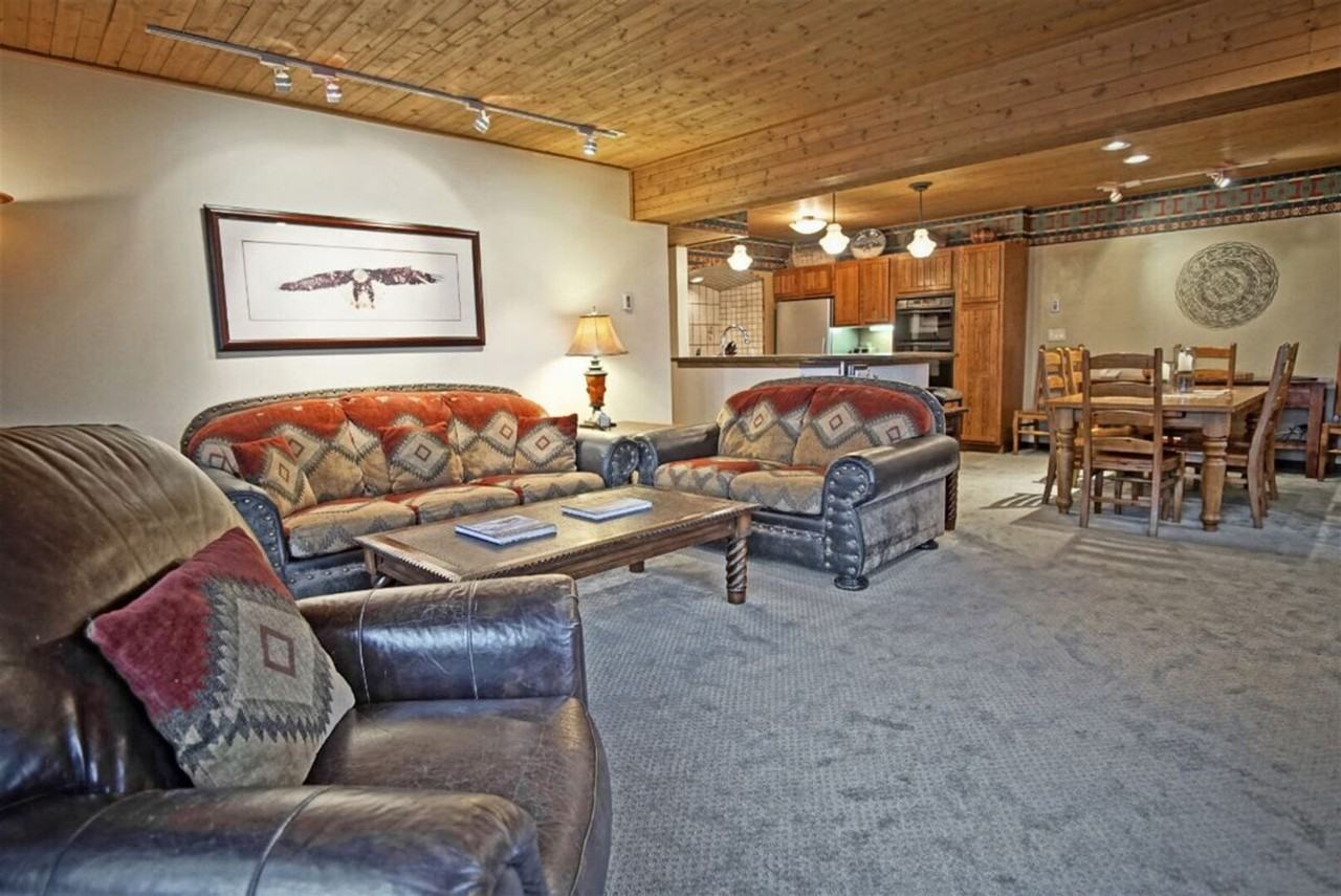 2250 Apres Ski Way #1564293P - Photo 3 of 43