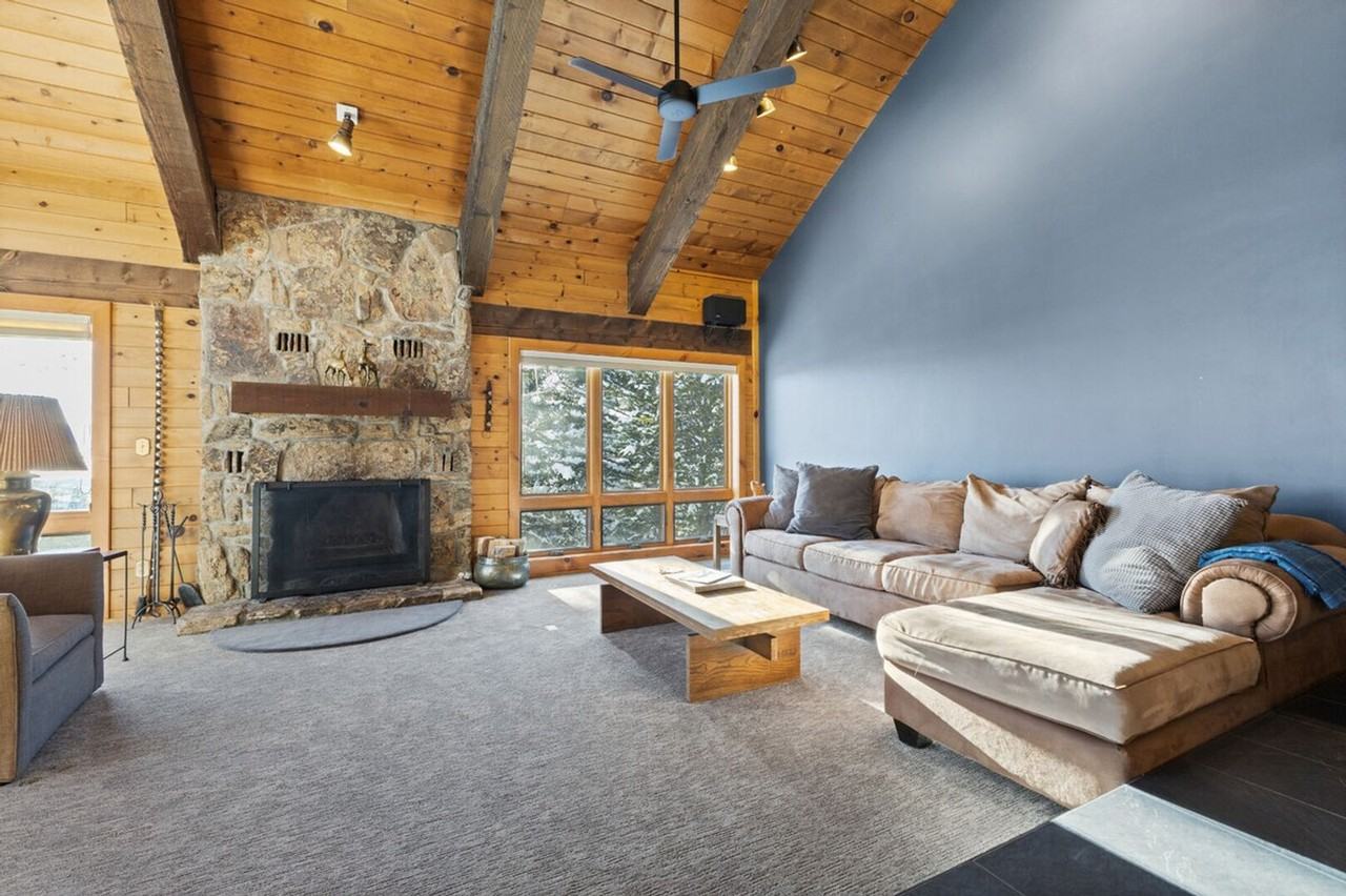 2460 Ski Trail Ln #1564281P - Photo 6 of 50